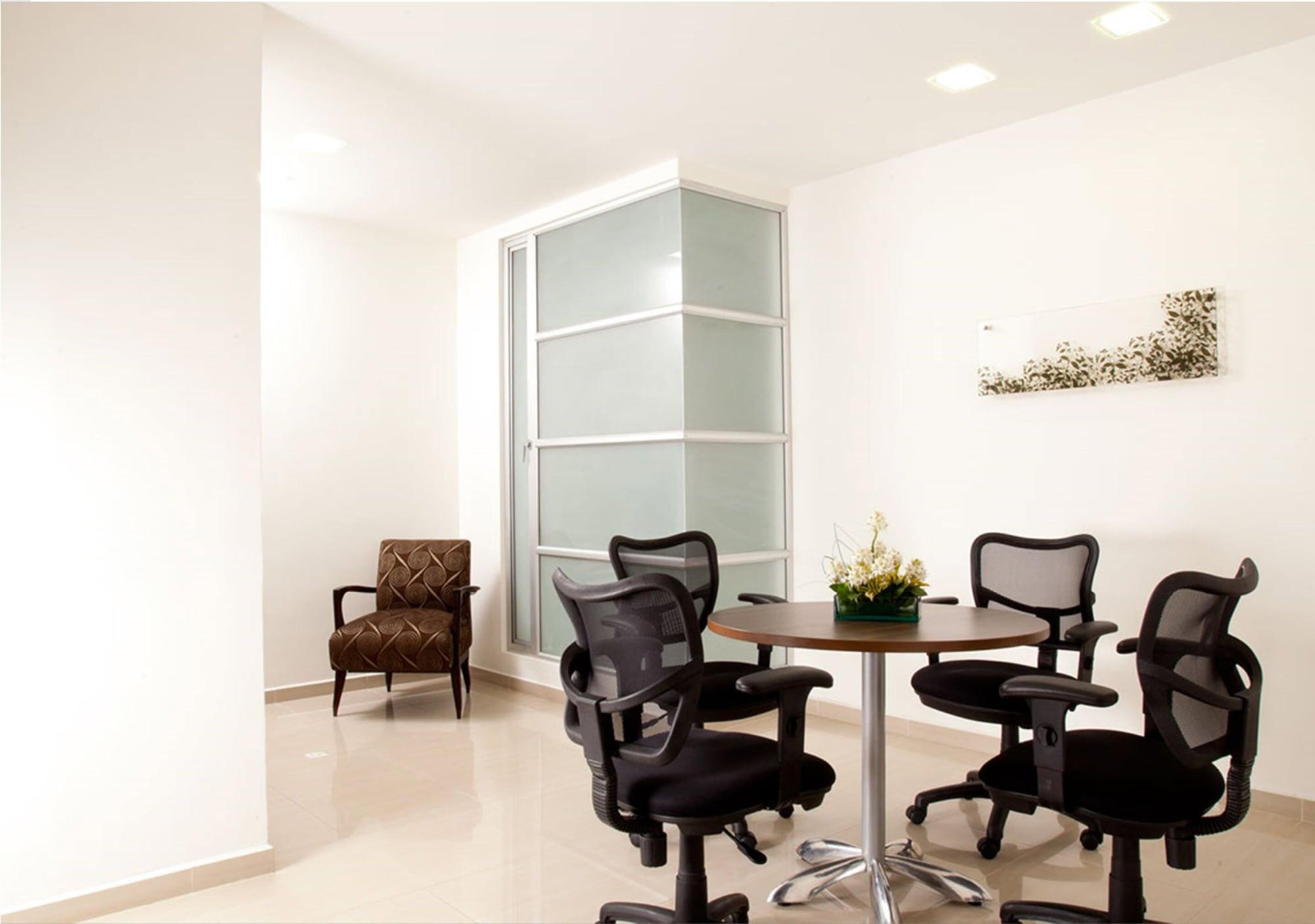 San Simon Hotel Pereira By Soratama Extérieur photo A typical office