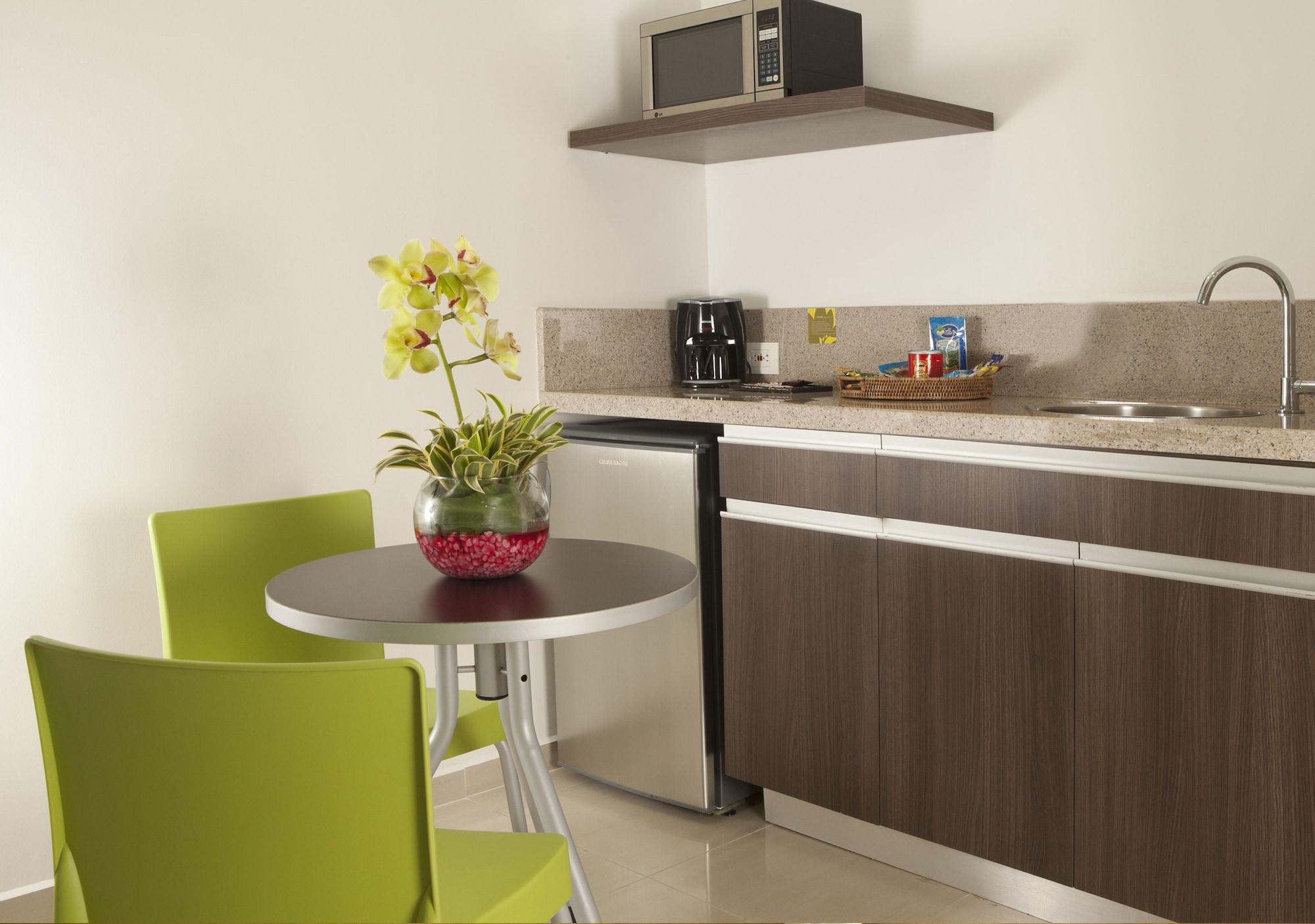 San Simon Hotel Pereira By Soratama Extérieur photo Kitchenette