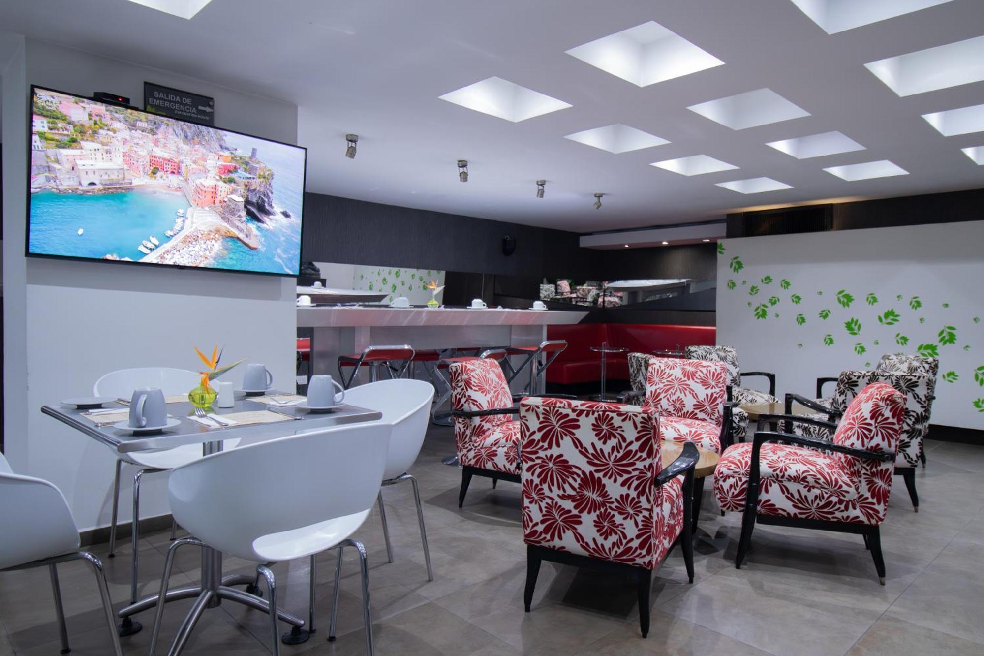San Simon Hotel Pereira By Soratama Extérieur photo The lounge at the airport